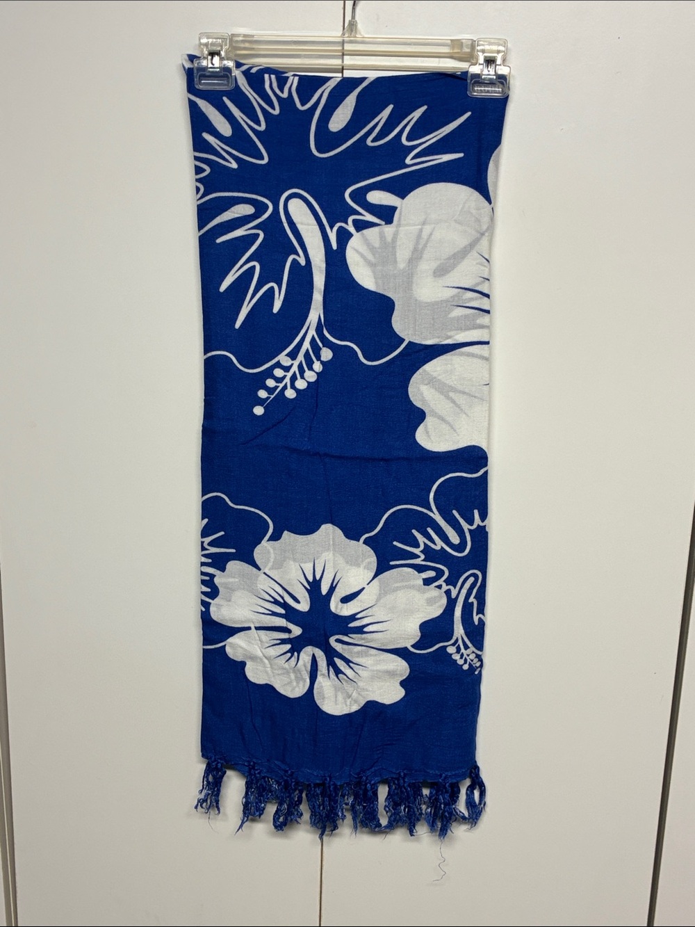 Blue White Tropical Floral Rayon Sarong Beach Cover Up Wrap 44 x 66